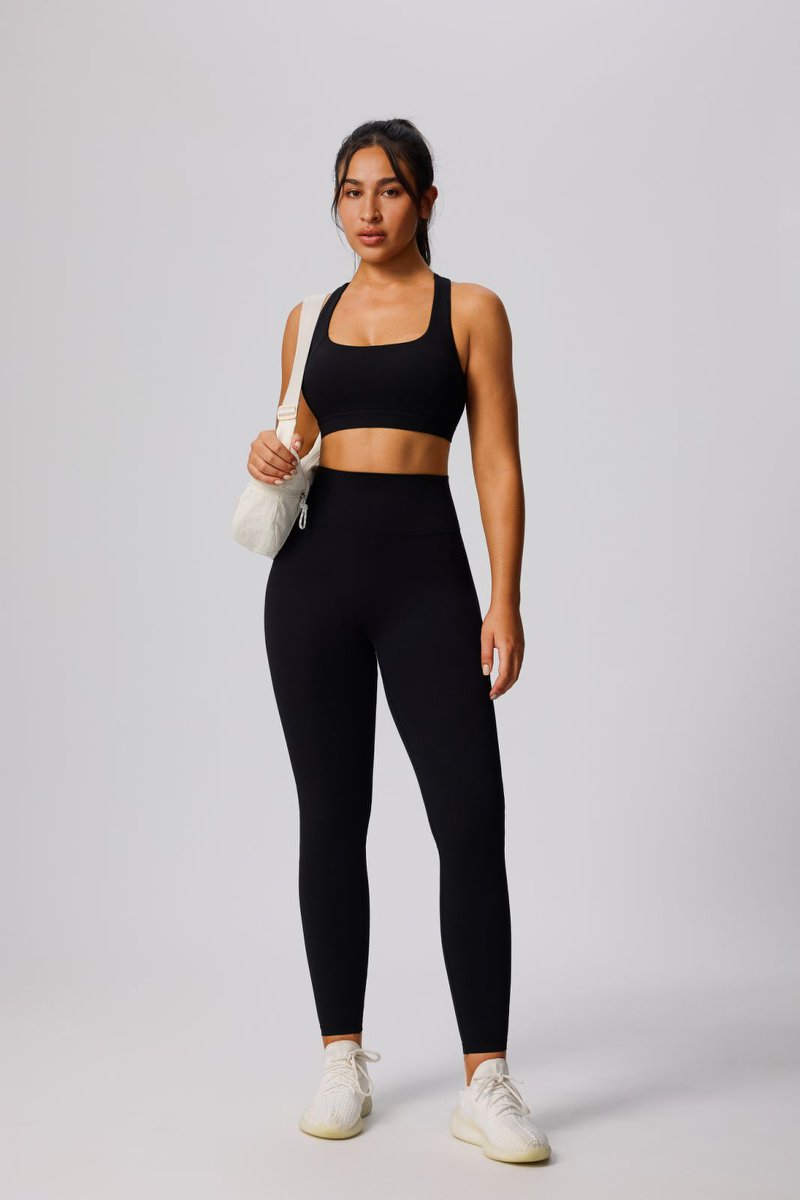 FlowLift™ Mid-Support Racerback Sports Bra