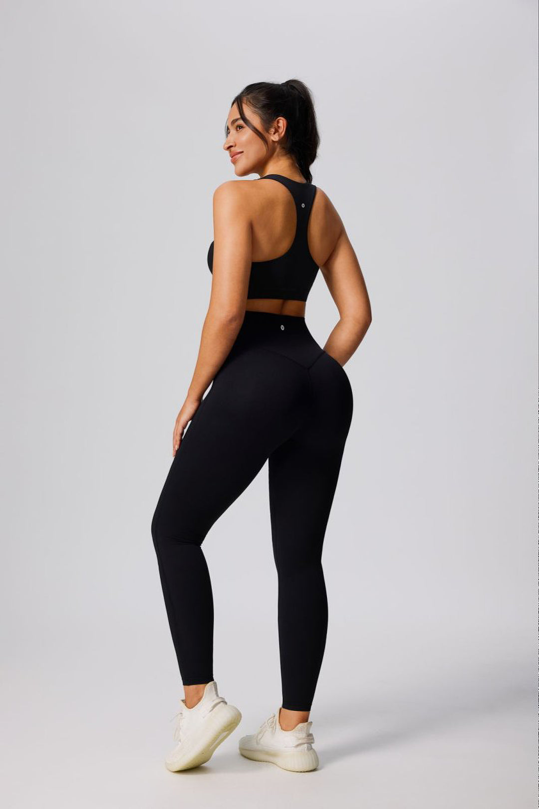 FlowLift™ Mid-Support Racerback Sports Bra