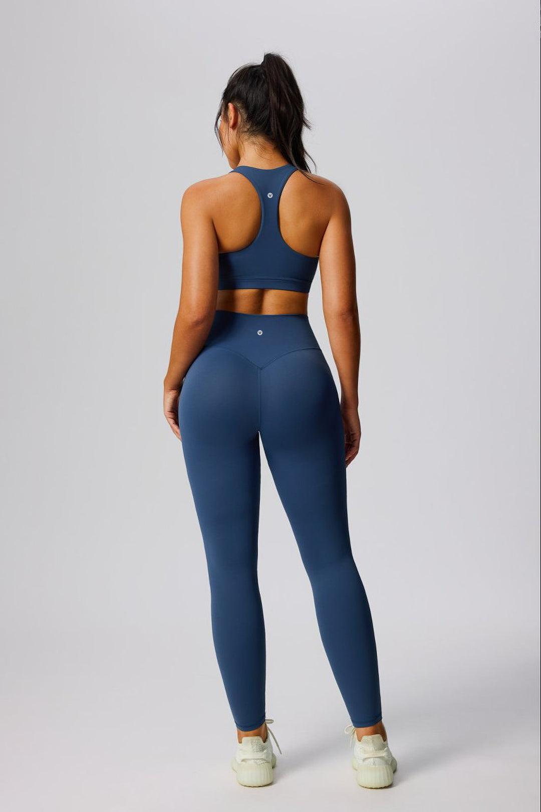FlowLift™ Mid-Support Racerback Sports Bra