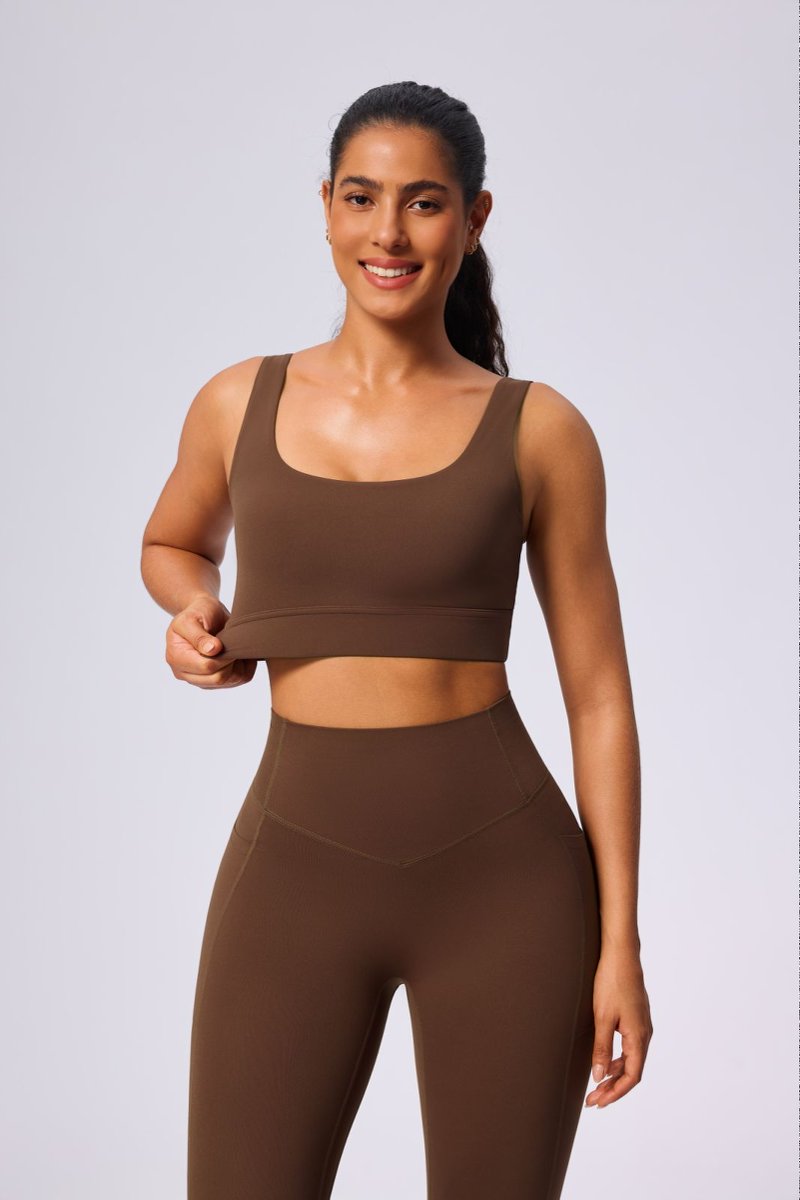 FlowCinch™ Square Neck Sports Bra